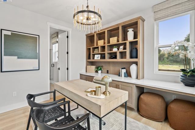 985 Harcot Court, San Jose CA: https://media.crmls.org/mediaz/192399b9-1dd8-463b-ad28-2978ed141d36.jpg