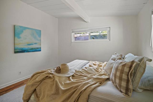 815 Taylor Street, Monterey CA: https://media.crmls.org/mediaz/19241466-48d3-474d-9c41-442ea04aeb85.jpg