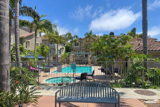 4031 Aidan Cir, Carlsbad CA: https://media.crmls.org/mediaz/1925dd00-c945-4228-8cfb-21b233789e1e.jpg