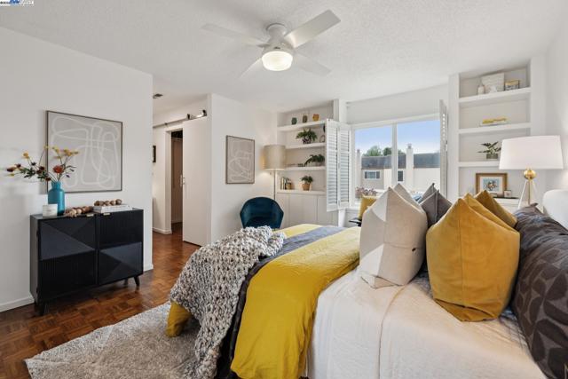 3109 La Campania, Alameda CA: https://media.crmls.org/mediaz/192693a5-8c28-4581-8952-7e10fbaca296.jpg
