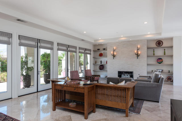 1615 Savvy Court, Palm Springs CA: https://media.crmls.org/mediaz/192728b5-7f3f-4f88-97e3-e02a97978cab.jpg