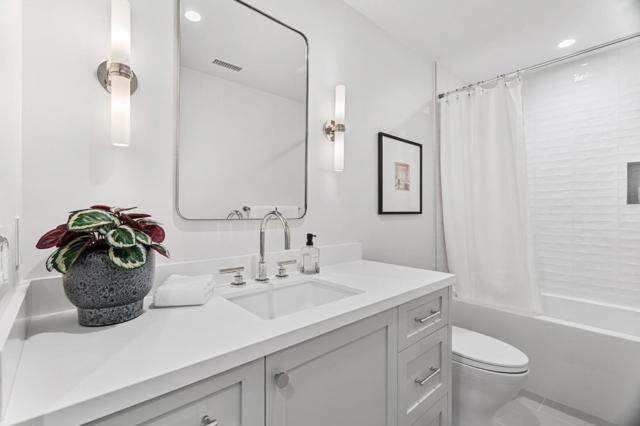 17119 Crescent Drive, Los Gatos CA: https://media.crmls.org/mediaz/19273934-fa46-4678-98c9-f1cc47e7620d.jpg