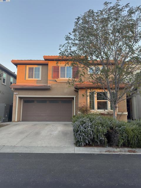 2746 Gracie Pl, Fairfield CA: https://media.crmls.org/mediaz/19273f44-0ec2-4428-9fdb-62f8c69fc9dc.jpg