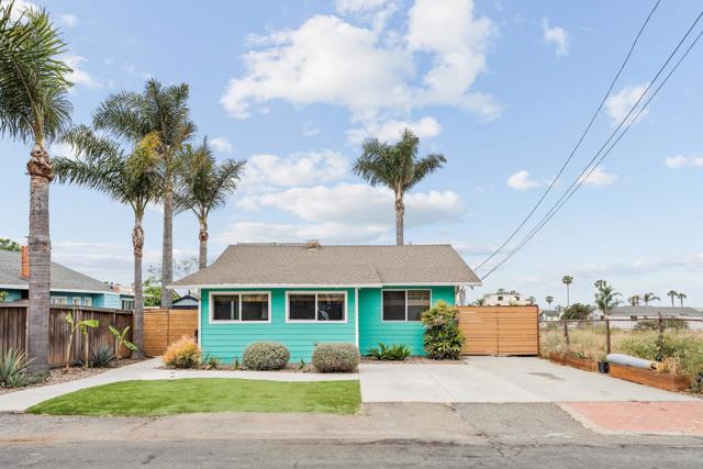 1009 Cleveland Street, Oceanside CA: https://media.crmls.org/mediaz/19278c6c-3ff0-407a-bca7-6c02b2a34455.jpg
