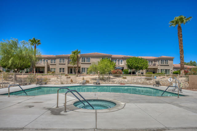 30310 Regent Street, Cathedral City CA: https://media.crmls.org/mediaz/19280d2e-642e-4539-bdf4-49f2c2e8a151.jpg