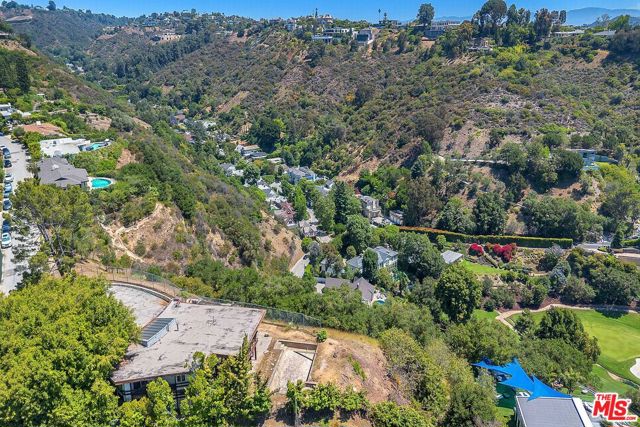 11287 Chalon Road, Los Angeles CA: https://media.crmls.org/mediaz/19289cb8-5996-4eb5-869d-d8c380256cc5.jpg