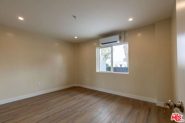 2656 W Carson Street, Torrance CA: https://media.crmls.org/mediaz/19290c4f-e8a8-43b0-b5a6-a87e426d3696.jpg