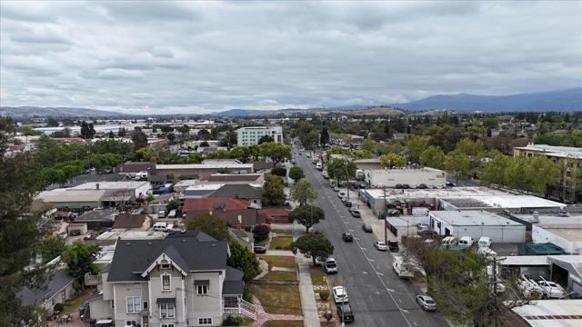895 S 2nd Street, San Jose CA: https://media.crmls.org/mediaz/19293472-1666-4964-8900-04d9a88994c6.jpg