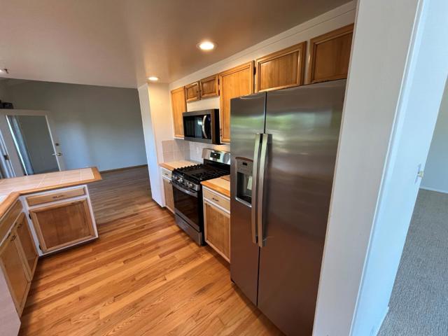 Newer stove and fridge