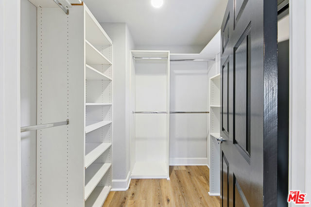 6477 Zuma View Place, Malibu CA: https://media.crmls.org/mediaz/192a2cfa-9038-42d5-b830-46150fa5ed3a.jpg