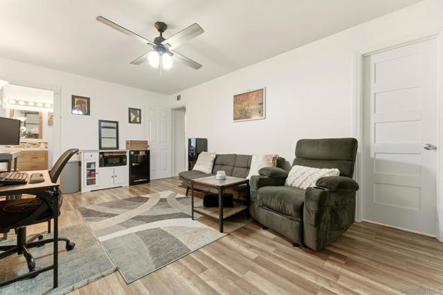 3116 Groton Way, San Diego CA: https://media.crmls.org/mediaz/192a330a-3b26-4933-be09-b9a8a12c4264.jpg