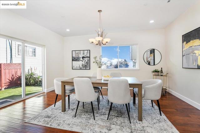 1738 18th Ave, Oakland CA: https://media.crmls.org/mediaz/192b94ed-6b0f-483b-8c42-76e1155c66e1.jpg