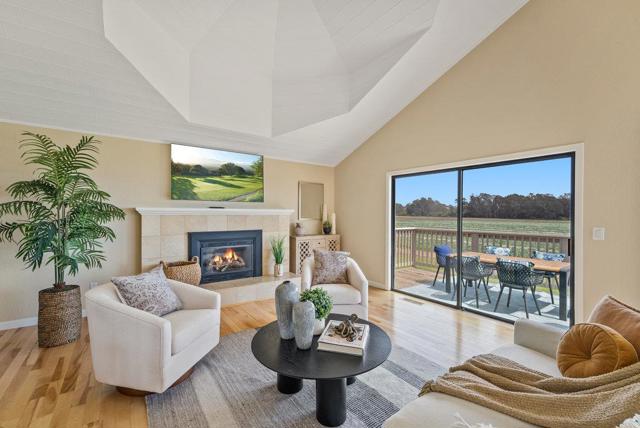 126 Via Novella, Aptos CA: https://media.crmls.org/mediaz/192bba58-b12f-4094-a52a-de79948ac3e3.jpg