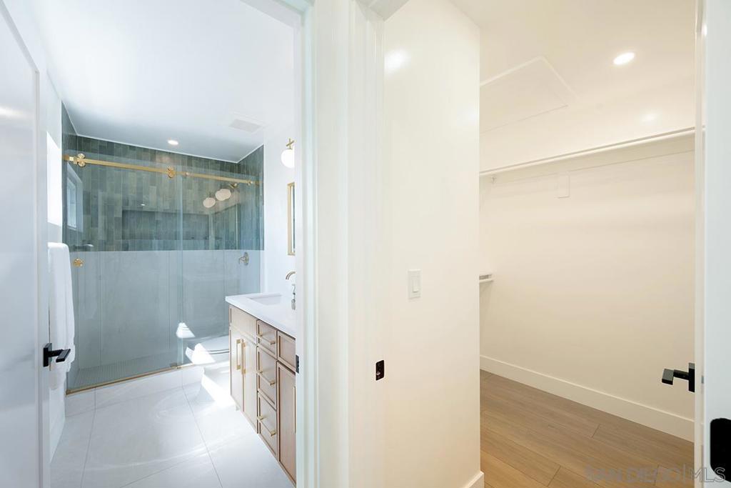 6211 Syracuse Lane - photo 17