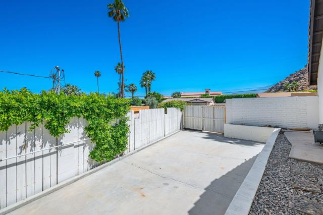 Image 23 of 61 For 46890 Highland Palms Drive