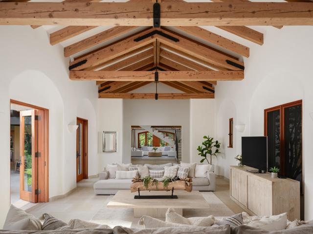 2665 Idle Hour Lane, La Jolla CA: https://media.crmls.org/mediaz/192df65a-b4f8-46bc-9884-981042223b11.jpg