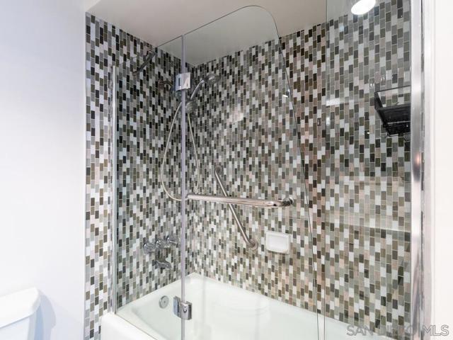 1760 Avenida del Mundo, Coronado CA: https://media.crmls.org/mediaz/192e251c-6312-41b1-b52e-09d37c6e0ac2.jpg
