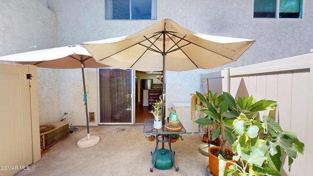 232 Gazania Court, Thousand Oaks CA: https://media.crmls.org/mediaz/192fd050-85ff-4ae6-ae0b-2c5afab69333.jpg