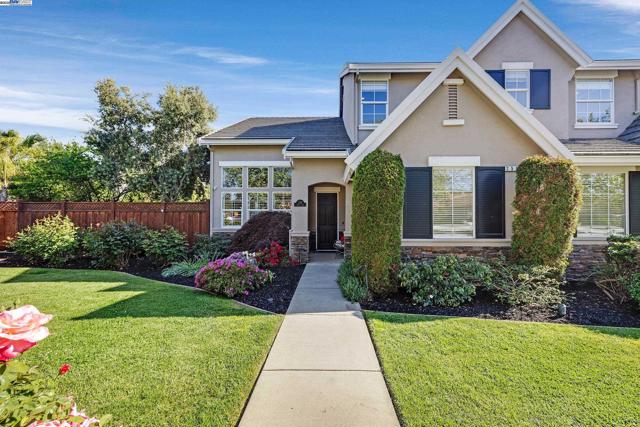 259 Alden Ln, Livermore CA: https://media.crmls.org/mediaz/192fd62c-5201-4c13-8af9-a5360ce1085b.jpg