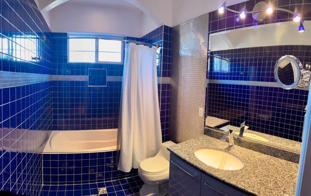 119 Del Norte Vista Way, Folsom CA: https://media.crmls.org/mediaz/19301de4-05d3-43a0-b6f3-8c9a4c776c42.jpg