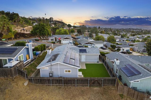 12694 Jackson Heights Drive, El Cajon CA: https://media.crmls.org/mediaz/19302cb8-d58e-40fa-945b-ce22f7cae914.jpg