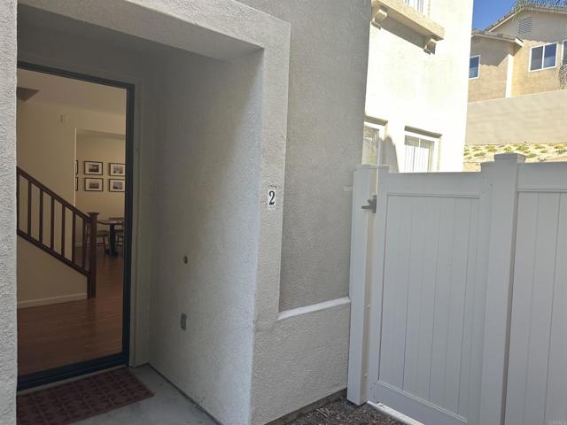 Detail Gallery Image 4 of 30 For 1505 Laurel Grove Dr #2,  Chula Vista,  CA 91915 - 3 Beds | 2/1 Baths