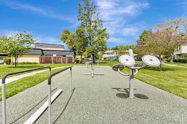 5465 Don Edmondo Court, San Jose CA: https://media.crmls.org/mediaz/1930a5ec-e55a-4aa2-944f-1db44b1f96f2.jpg