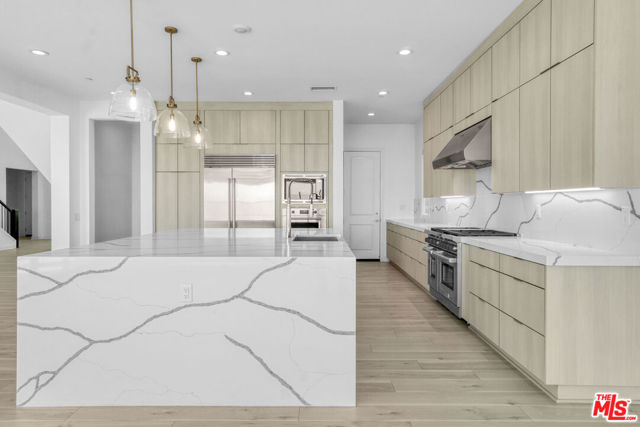 20188 W Marlow Lane, Porter Ranch CA: https://media.crmls.org/mediaz/1931d45c-7417-4867-a4cb-5d77e52ab9d5.jpg