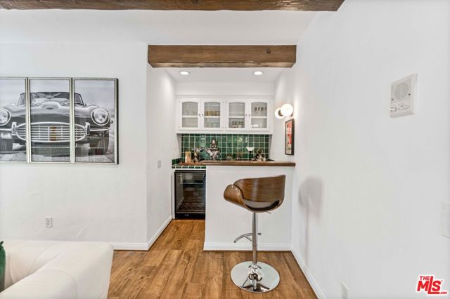 217 17th Street, Santa Monica CA: https://media.crmls.org/mediaz/1932f338-ef88-4c9b-b23d-25737989941d.jpg