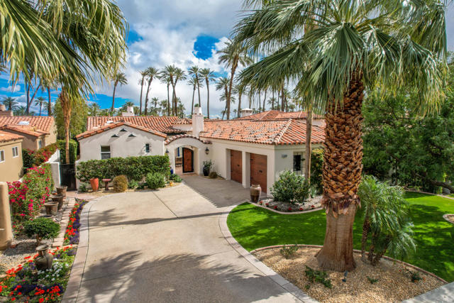 56708 Palms Drive, La Quinta CA: https://media.crmls.org/mediaz/1932fb12-81ce-4989-aaee-5ed768e64b99.jpg