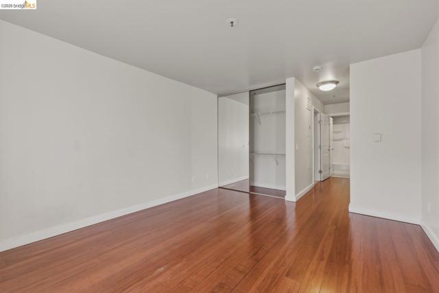 6400 Christie Ave, Emeryville CA: https://media.crmls.org/mediaz/1933630e-c8ea-4875-b556-64cb9bc70492.jpg