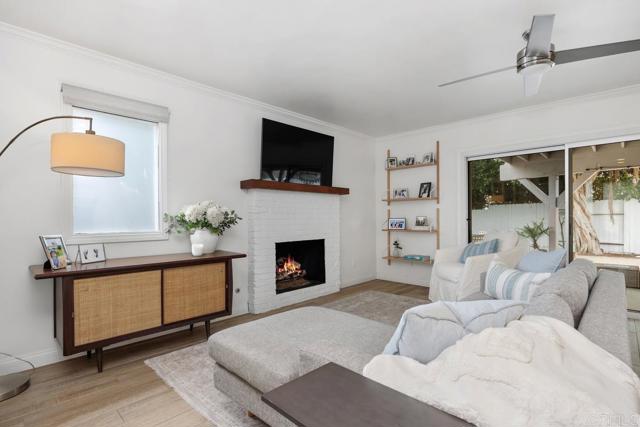 202 Calle De Sereno, Encinitas CA: https://media.crmls.org/mediaz/1934172c-8662-4a58-b7ae-7641e1e37769.jpg