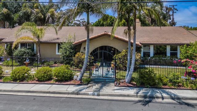 139 Parnassus Circle, Oceanside CA: https://media.crmls.org/mediaz/1934a9b0-99f6-4490-a82e-702e87e8dd8e.jpg