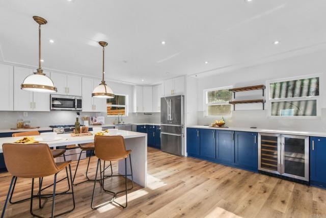 Detail Gallery Image 14 of 71 For 4444 Beverly Dr, La Mesa,  CA 91941 - 4 Beds | 3 Baths