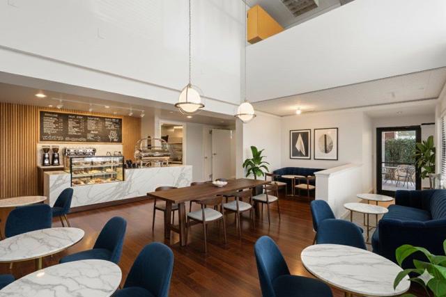 806 Edgehill Drive, Burlingame CA: https://media.crmls.org/mediaz/1935b151-2ad3-4dfe-984c-ebc32ce24626.jpg