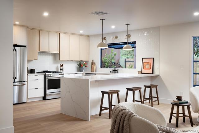 1776 Archer St, San Diego CA: https://media.crmls.org/mediaz/1936a12a-23db-4eb5-9cde-7a652fac1e0e.jpg