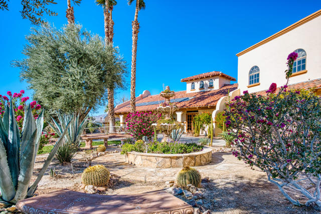 65565 Acoma Avenue, Desert Hot Springs CA: https://media.crmls.org/mediaz/19374024-e0f6-4f60-8551-e959ca050673.jpg