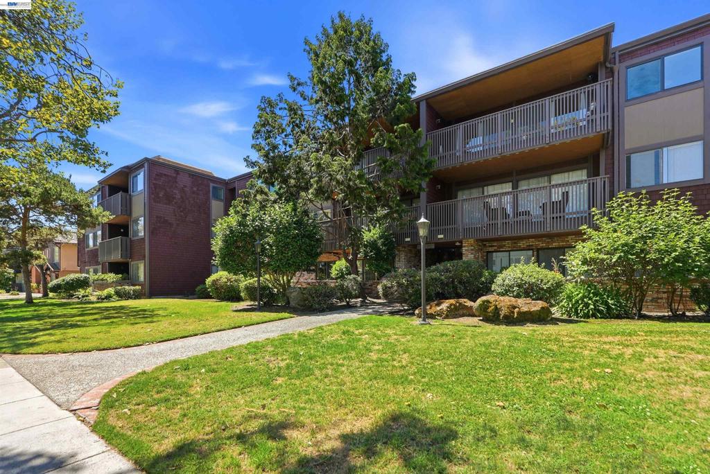 1810 Central Avenue #310