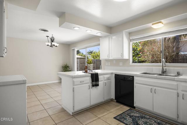 71 Mount Whitney Court, Ventura CA: https://media.crmls.org/mediaz/1938c4f9-5b69-4133-9bb8-e172454b7854.jpg