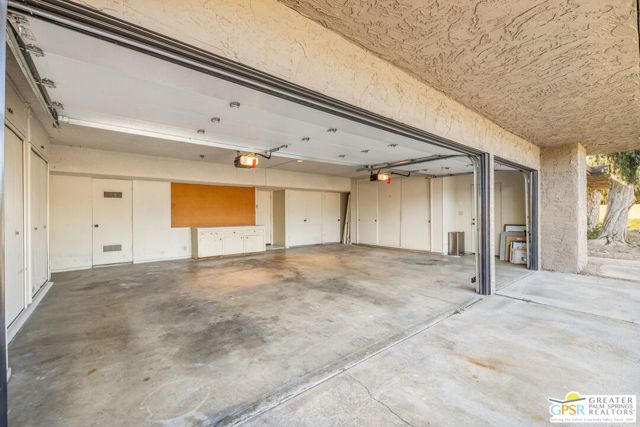 40675 E Thunderbird Terrace, Rancho Mirage CA: https://media.crmls.org/mediaz/1938da42-c65a-4d37-8300-e1e62ef5a0d6.jpg