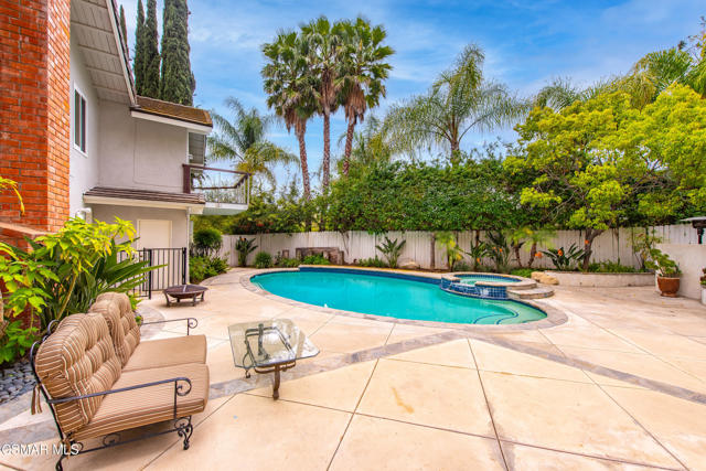 1253 Willsbrook Court, Westlake Village CA: https://media.crmls.org/mediaz/193a2a01-097d-42e5-ad3e-5ebbc97150c8.jpg