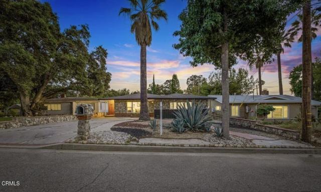 Detail Gallery Image 2 of 20 For 1086 Hollygrove Ln, Altadena,  CA 91001 - 4 Beds | 2 Baths