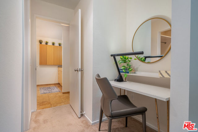 3480 Barham Boulevard, Los Angeles CA: https://media.crmls.org/mediaz/193c925b-022b-4432-9b13-02d1502f0d4a.jpg
