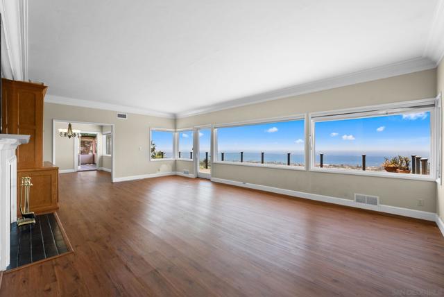 7330 Brodiaea Way, La Jolla CA: https://media.crmls.org/mediaz/193cc73d-1e4a-48c4-9650-b716f01ef50b.jpg