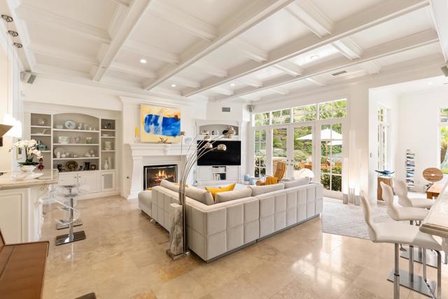 6369 Clubhouse Drive, Rancho Santa Fe CA: https://media.crmls.org/mediaz/193d7e2b-f661-44d9-80e4-f70cce5ff066.jpg