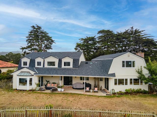 2300 Burning Tree Road, Half Moon Bay CA: https://media.crmls.org/mediaz/193db8ce-8ae4-45a2-be3a-a4ef680e3bd4.jpg