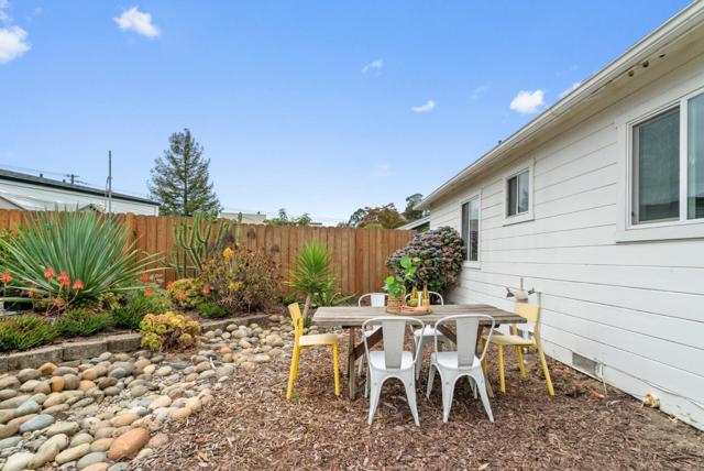 3080 Eleanor Way, Santa Cruz CA: https://media.crmls.org/mediaz/193e4f9c-8d6c-4034-a503-b961ab033fb0.jpg