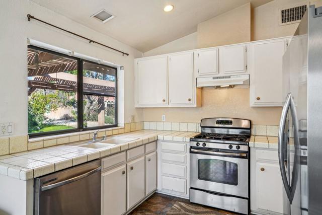 40909 Biscayne Drive, Palm Desert, CA 92211
