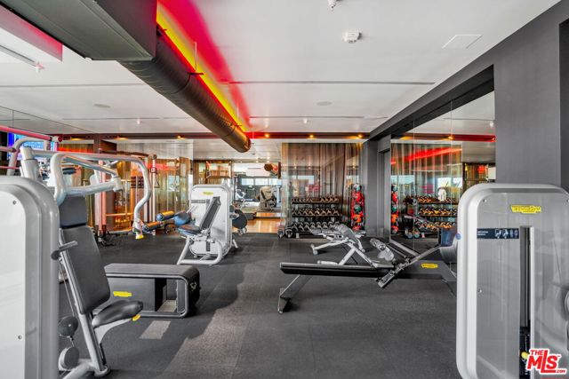 6250 Hollywood Boulevard, Los Angeles CA: https://media.crmls.org/mediaz/193e9c9f-b995-4d75-a3c1-1e1447198b59.jpg