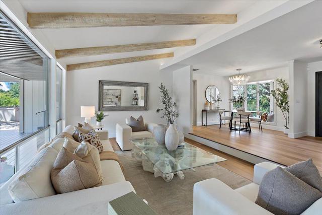 17095 Summit Way, Los Gatos CA: https://media.crmls.org/mediaz/193f4dad-f661-48f3-9f8d-22481b20adbd.jpg